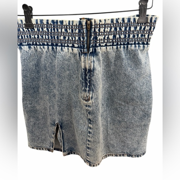 Urban Outfitters Blue Denim Mini Skirt - Picture 2 of 5